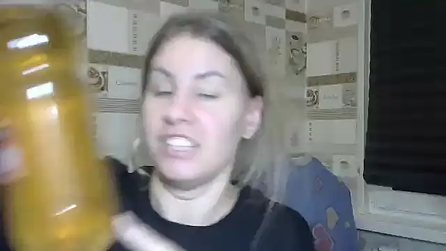 TherestlessKitty online show from October 3, 2025, 11:13 pm