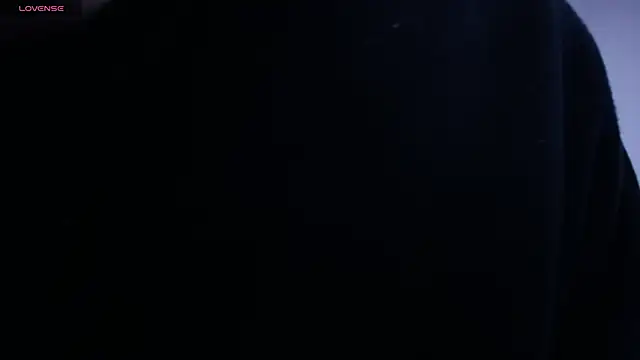 Snapshot of Tayzon_Foxxx chatting on December 6, 2024, 1:55 pm Tayzon Foxxx online show from December 6, 2024, 1:55 pm