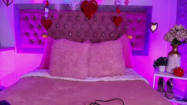 Tayzon Foxxx online show from February 17, 2026, 12:56 pm