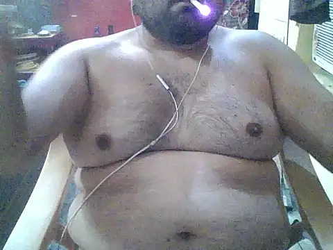 ARYANAVAILABLE online show from October 24, 2025, 9:55 pm
