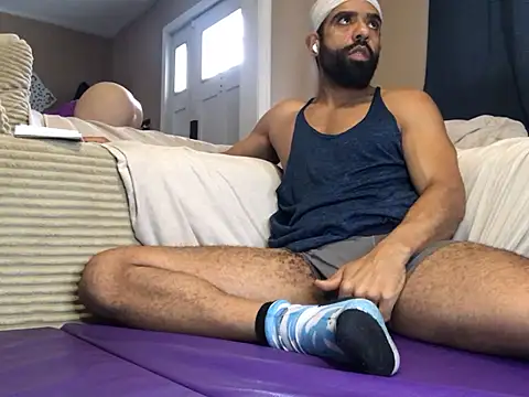 Snapshot of DirtyDrizzy chatting on March 3, 2026, 6:36 pm DirtyDrizzy online show from March 3, 2026, 6:36 pm