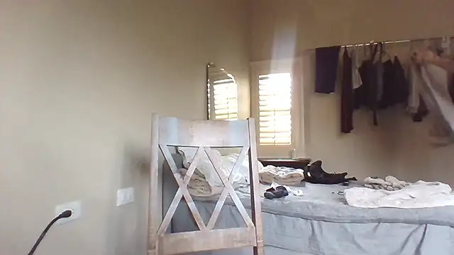 tengocanicas online show from February 24, 2026, 11:58 pm