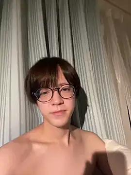 Snapshot of yuuuuma578 chatting on March 11, 2025, 3:45 pm yuuuuma578 online show from March 11, 2025, 3:45 pm