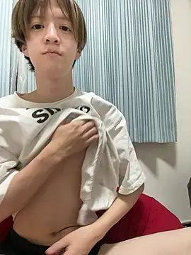 Snapshot of yuuuuma578 chatting on November 17, 2025, 2:45 pm yuuuuma578 online show from November 17, 2025, 2:45 pm