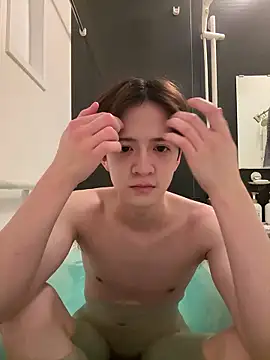 yuuuuma578 online show from April 19, 2026, 2:49 pm