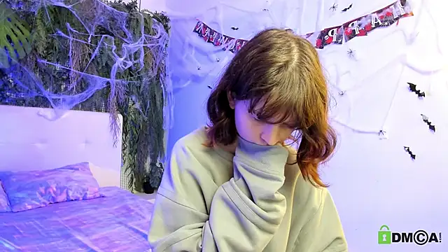 Alina Mills online show from October 28, 2025, 8:29 am