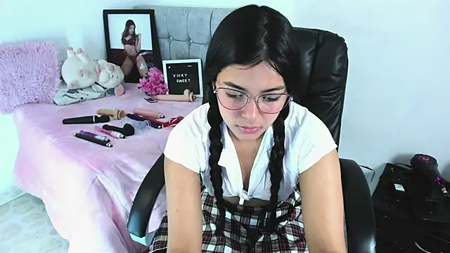  Vicky sweet online show from March 13, 2025, 7:17 pm