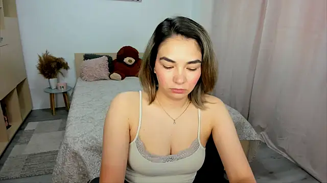 Alexa Dolly12 online show from May 14, 2026, 9:49 am