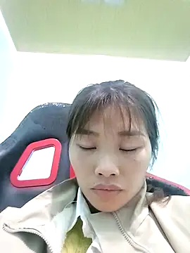 Lonalysexy online show from February 12, 2026, 5:35 am