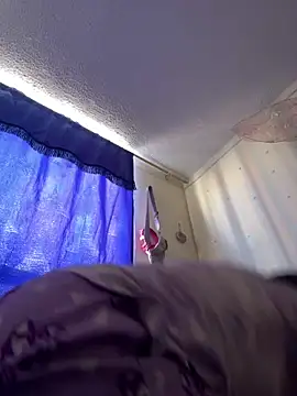  luna torres online show from February 22, 2026, 1:42 pm