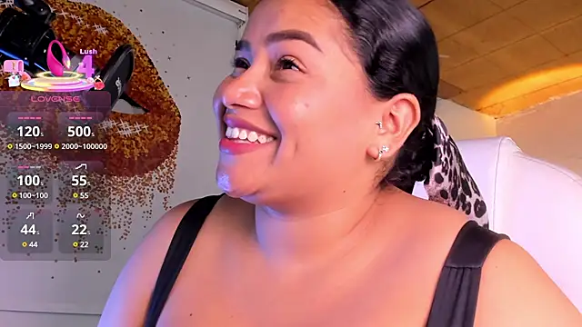 Snapshot of loly_marce chatting on February 27, 2025, 12:32 am loly marce online show from February 27, 2025, 12:32 am
