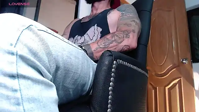 ren stipee online show from March 1, 2025, 8:02 am