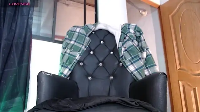 ren stipee online show from March 5, 2025, 6:54 am