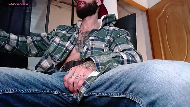 ren stipee online show from March 9, 2025, 6:28 am