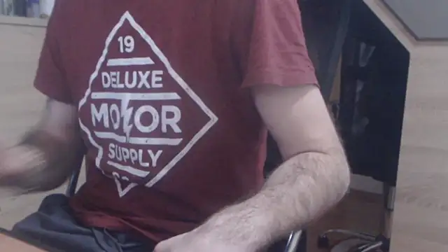 uncutguy01 online show from January 16, 2025, 10:21 am