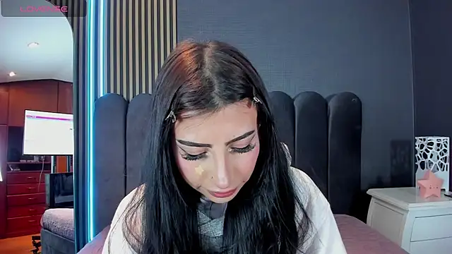 Snapshot of Nicolette_ks_ chatting on July 10, 2026, 4:39 am Nicolette ks online show from July 10, 2026, 4:39 am
