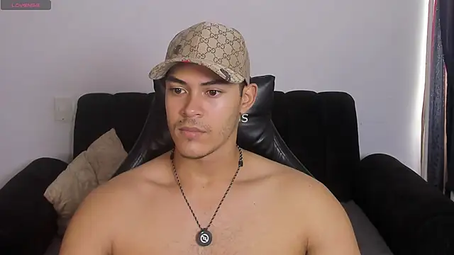 Snapshot of Iamdylan777 chatting on April 25, 2026, 1:41 pm Iamdylan777 online show from April 25, 2026, 1:41 pm