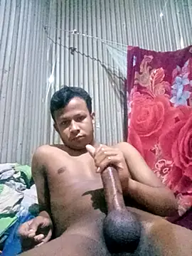 Snapshot of Hot_boy_017 chatting on October 13, 2025, 4:01 am Hot boy 017 online show from October 13, 2025, 4:01 am