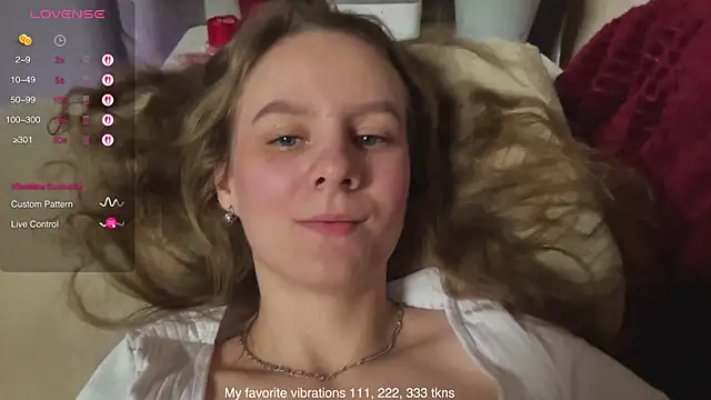 Hot Thumbelina online show from November 24, 2025, 2:22 am