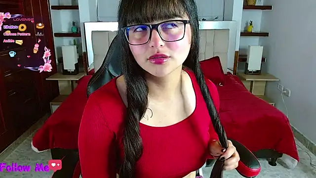 scarlleth  online show from March 17, 2025, 12:14 pm