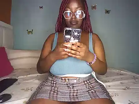 Snapshot of Sparkles_J chatting on May 8, 2026, 3:28 pm Sparkles J online show from May 8, 2026, 3:28 pm