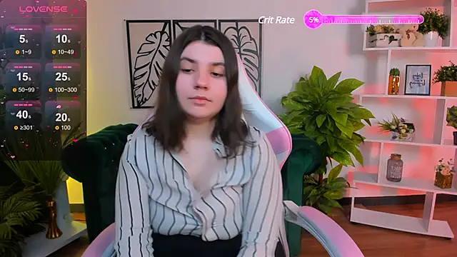 Viola  Shy online show from February 13, 2025, 3:29 am