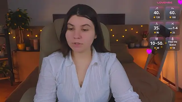 Viola  Shy online show from March 23, 2026, 9:08 pm