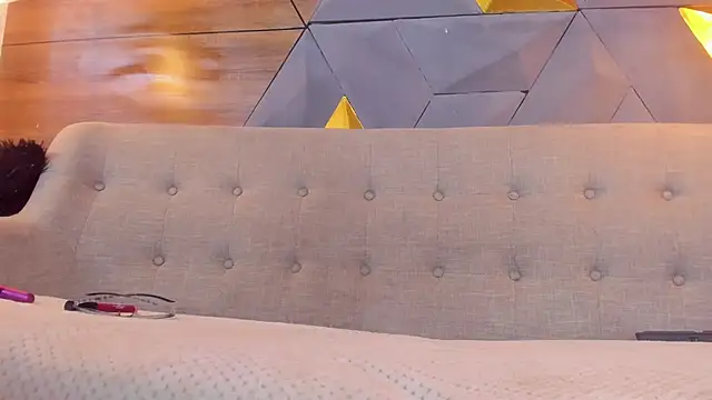 sarah banks1 online show from January 17, 2025, 7:05 pm