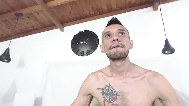 BIGZEHUZ online show from February 3, 2025, 2:03 am