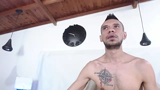 BIGZEHUZ online show from February 5, 2025, 10:12 pm