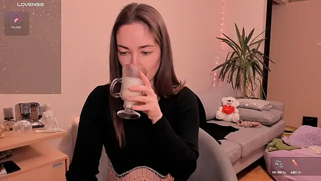 cClandesTina online show from December 25, 2024, 3:17 pm