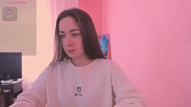 cClandesTina online show from February 26, 2025, 9:53 am