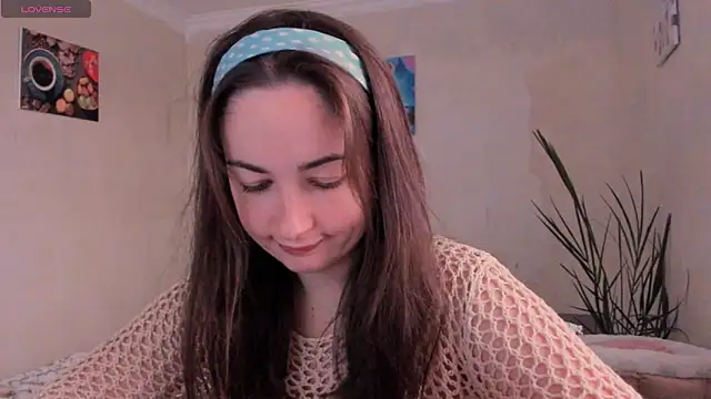 cClandesTina online show from October 2, 2025, 2:13 pm