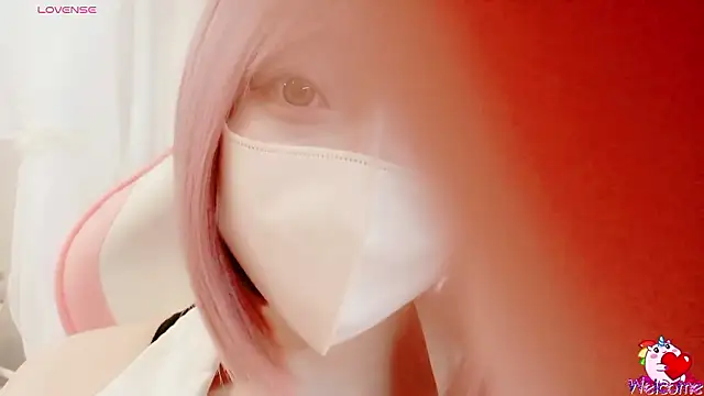 yuayua854 online show from April 19, 2026, 1:43 pm