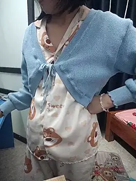 Haralushiaaa online show from February 6, 2026, 3:44 am