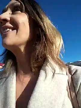 Snapshot of JasmineNoir2 chatting on December 29, 2024, 12:12 pm JasmineNoir2 online show from December 29, 2024, 12:12 pm