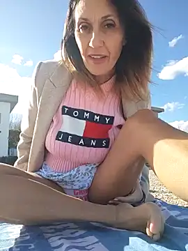 Snapshot of JasmineNoir2 chatting on January 29, 2025, 12:13 pm JasmineNoir2 online show from January 29, 2025, 12:13 pm