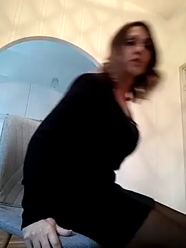 Snapshot of JasmineNoir2 chatting on February 15, 2025, 2:55 pm JasmineNoir2 online show from February 15, 2025, 2:55 pm