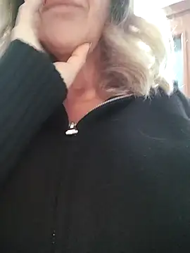 Snapshot of JasmineNoir2 chatting on February 7, 2026, 6:44 pm JasmineNoir2 online show from February 7, 2026, 6:44 pm