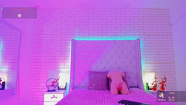 Coco Balenciaga  online show from March 28, 2026, 11:54 am