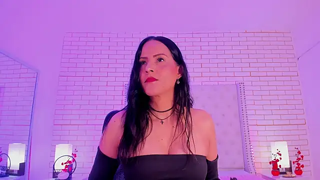 Coco Balenciaga  online show from April 2, 2026, 11:41 am