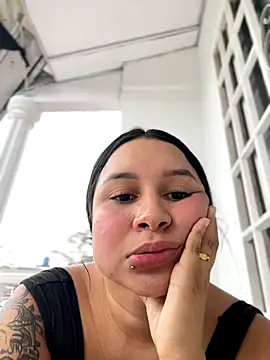 Pretty Isadora online show from December 2, 2024, 5:26 pm