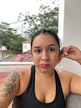 Pretty Isadora online show from December 12, 2024, 8:21 pm