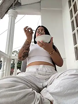 Pretty Isadora online show from January 3, 2025, 10:29 pm