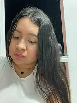 Pretty Isadora online show from January 4, 2025, 1:31 am