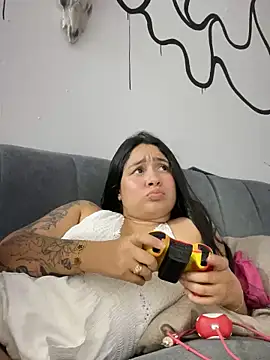 Pretty Isadora online show from February 14, 2025, 11:42 pm