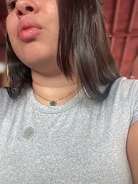 Pretty Isadora online show from October 5, 2025, 7:01 pm