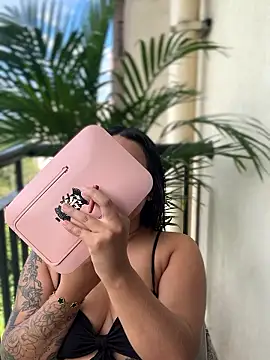 Pretty Isadora online show from January 17, 2026, 6:55 pm