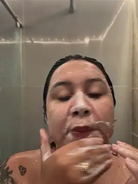Snapshot of Pretty_Isadora chatting on July 4, 2026, 8:04 pm Pretty Isadora online show from July 4, 2026, 8:04 pm