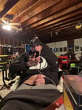 Snapshot of joeycbigcock chatting on December 16, 2024, 12:15 am joeycbigcock online show from December 16, 2024, 12:15 am